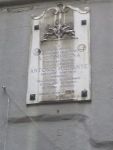 "Lapide di Ansaldo Mallone in Piazza Cattaneo".
