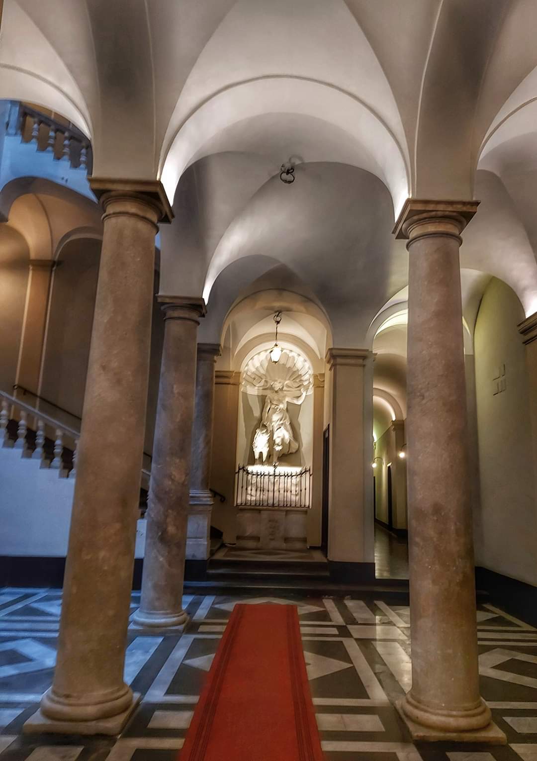 Atrio di Palazzo Cosma Centurione